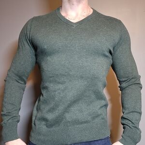 Merona Men's Olive V-Neck Sweater